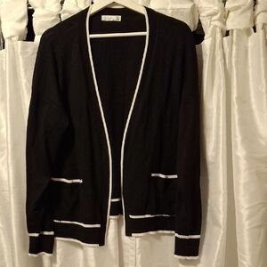 89th & Madison Black Cardigan with White Trim XL/TG